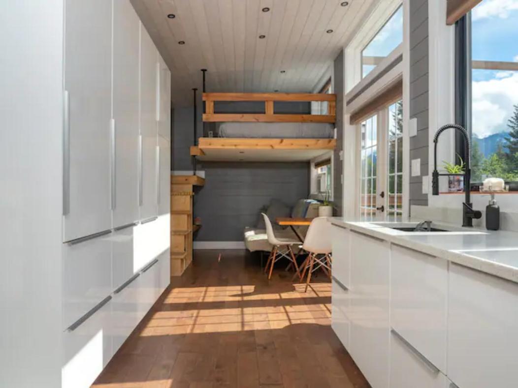 Golden Tiny Homes Exterior photo