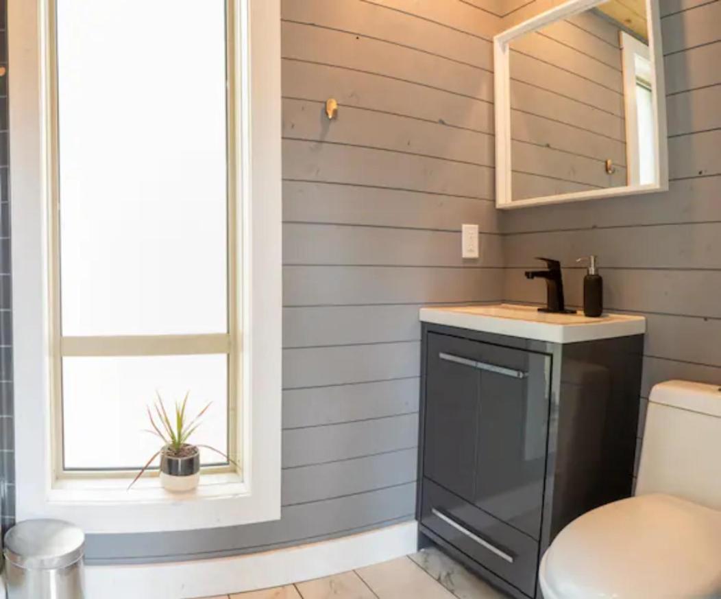 Golden Tiny Homes Exterior photo